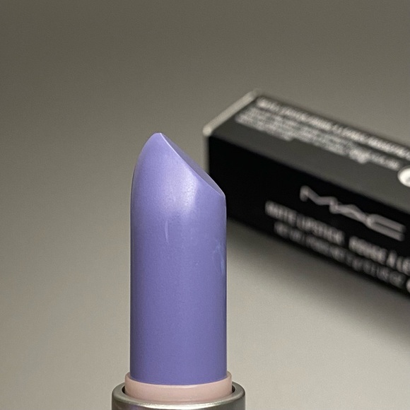 MAC “Flatter Me Fierce” Lipstick - Picture 8 of 12